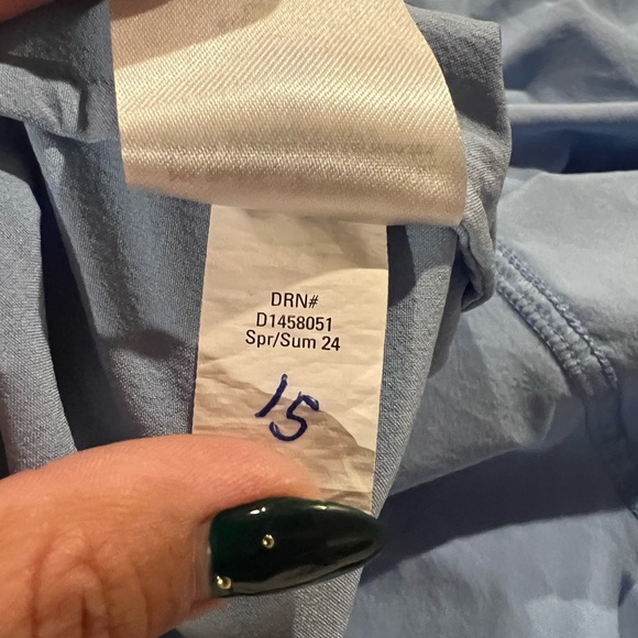 Eddie Bauer Women's Size M Light Blue Lightweight Short Sleeve Top Outdoor Hike - Picture 6 of 6